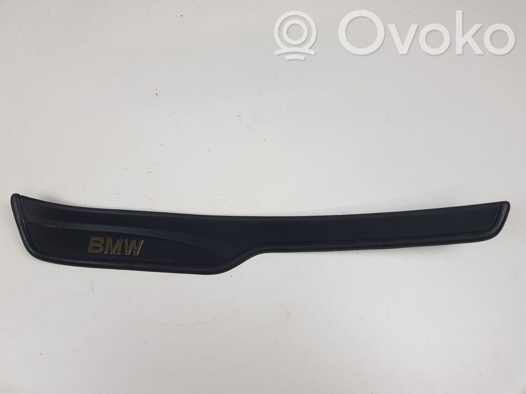 BMW 3 E90 E91 Moldura protectora del borde trasero 