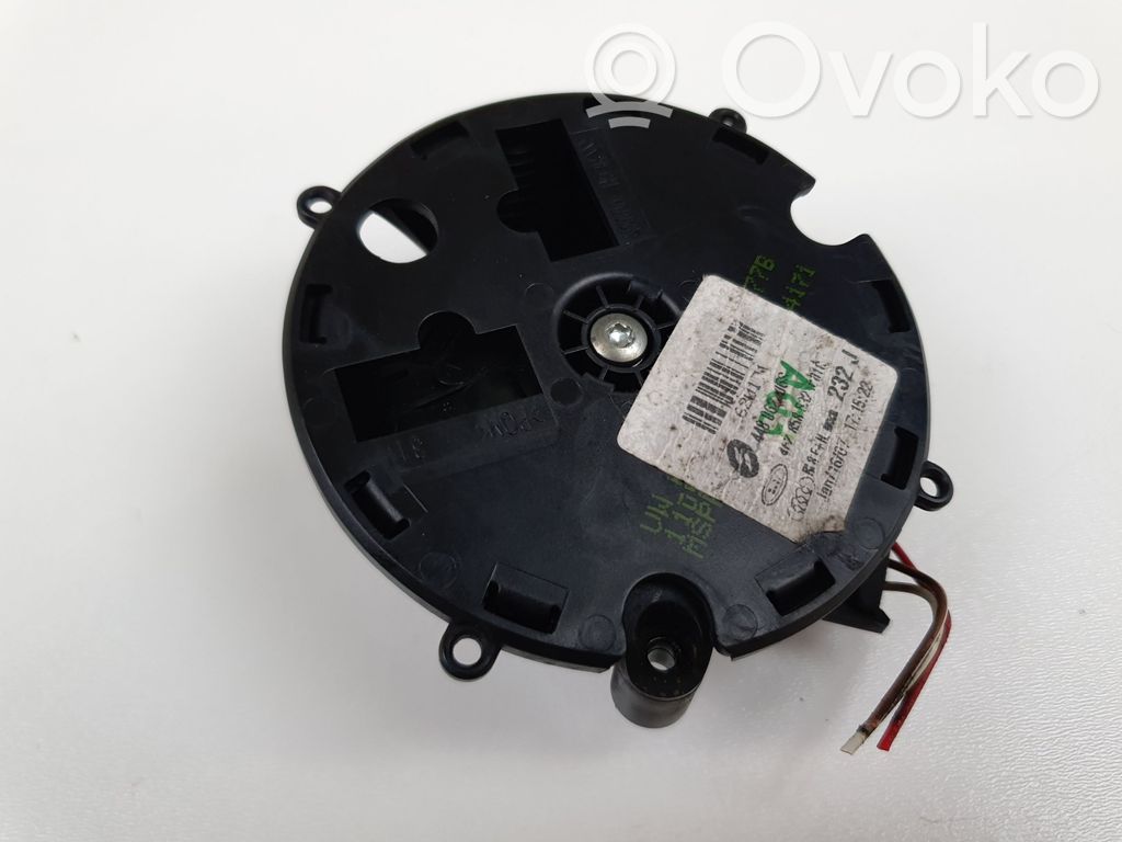 Veidrodėlio dalys   4F2858532,4E0959577B