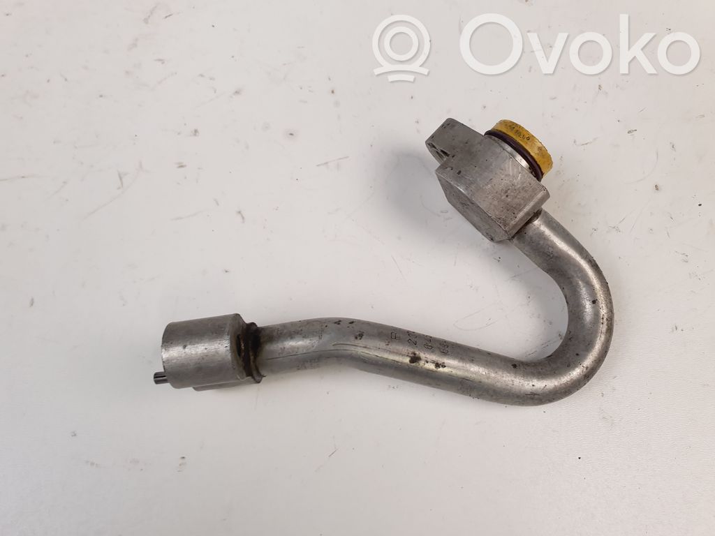 BMW 5 E60 E61 Ilmastointilaitteen putki (A/C) 