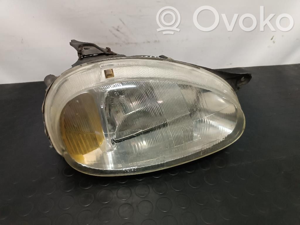 Opel Corsa B Priekinis žibintas 