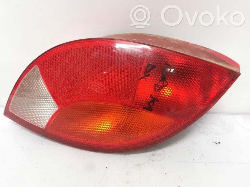 Ford Ka Задний фонарь в кузове 
