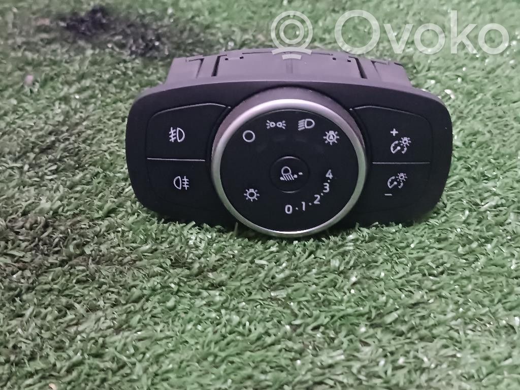 Light switch   2137960,2137960,XPJD