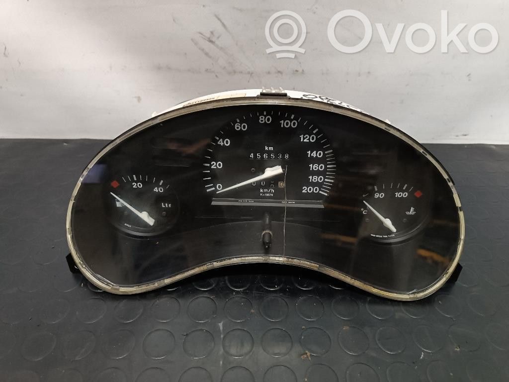 Opel Corsa B Spidometras (prietaisų skydelis) 