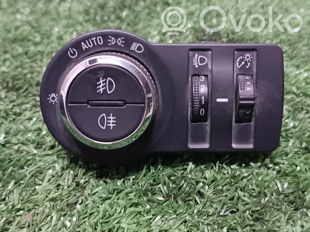 Headlight level height control switch   95297421,95297421,F16D4