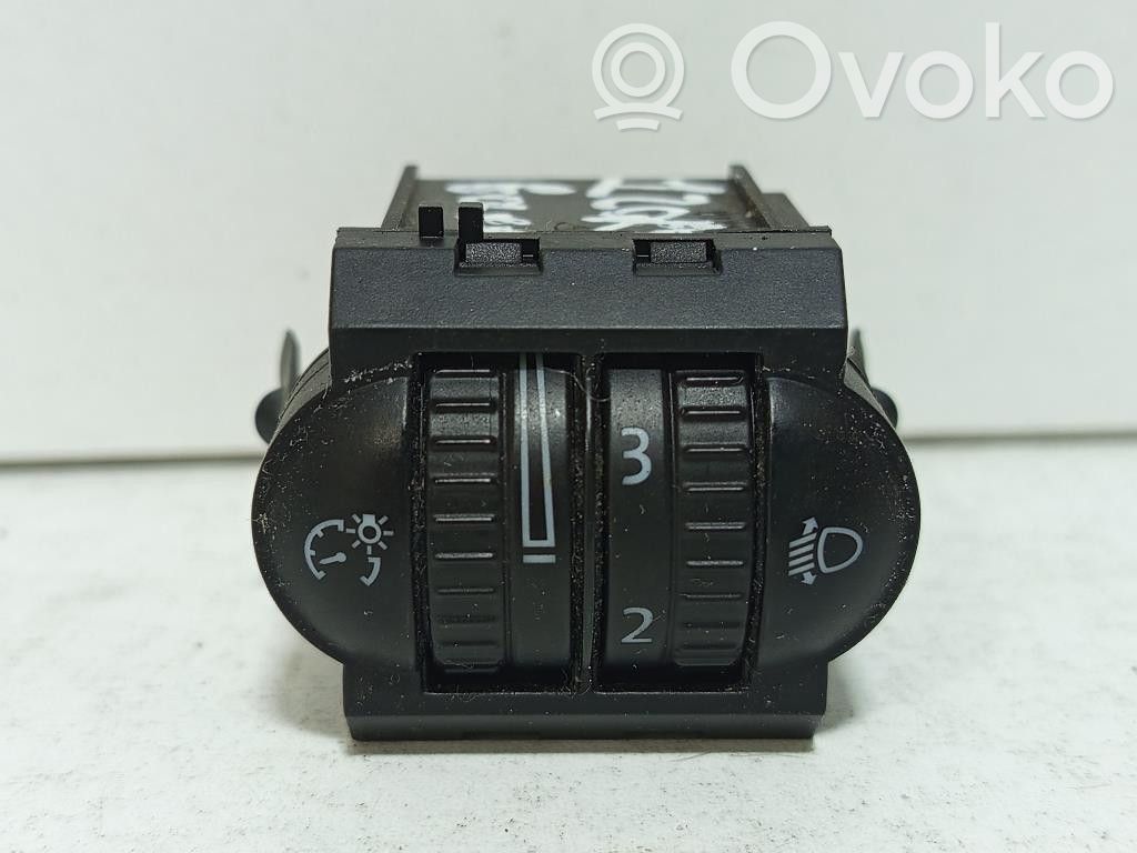 Volkswagen Golf VI Light switch 