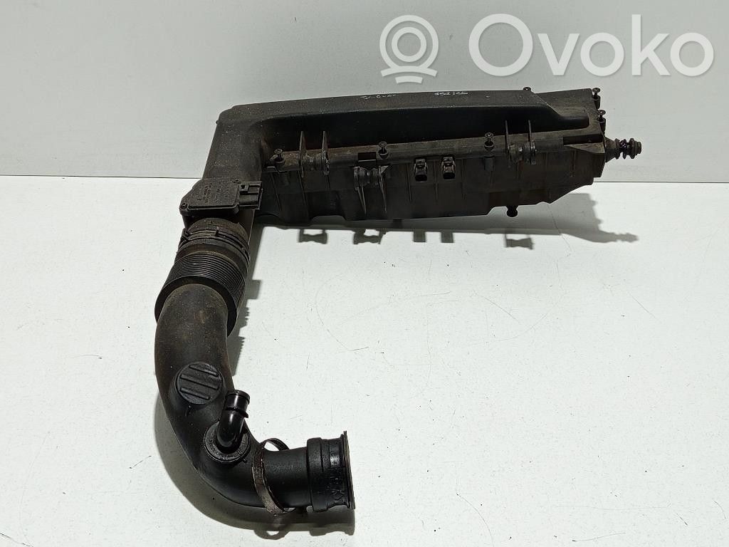 Jaguar X-Type Air filter 