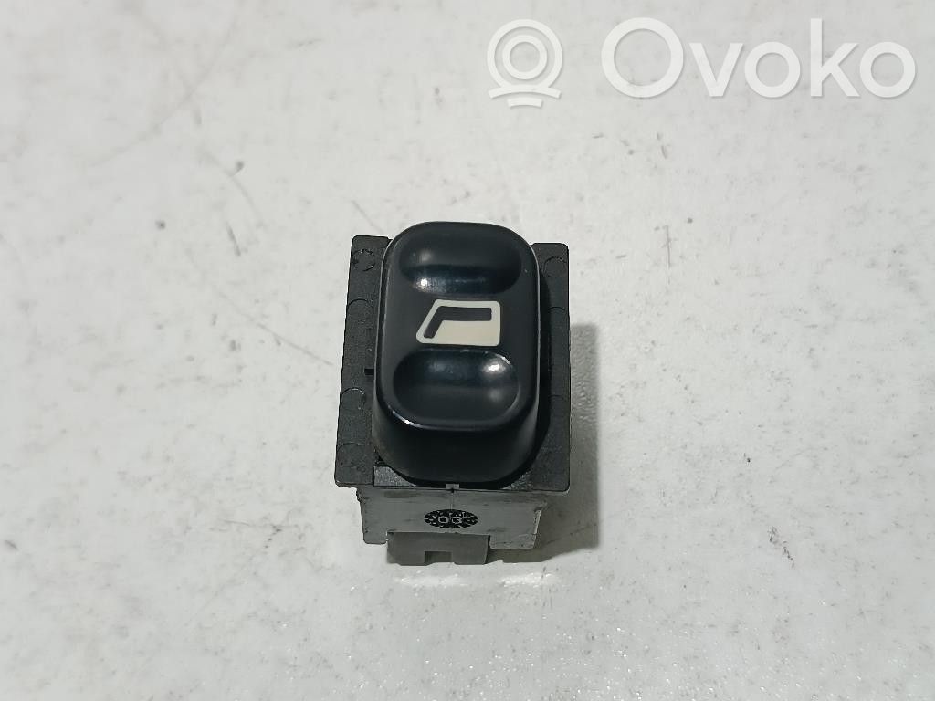 Citroen Xsara Electric window control switch 
