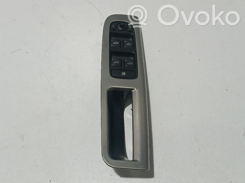 Electric window control switch   30773428,30773428,D4204T