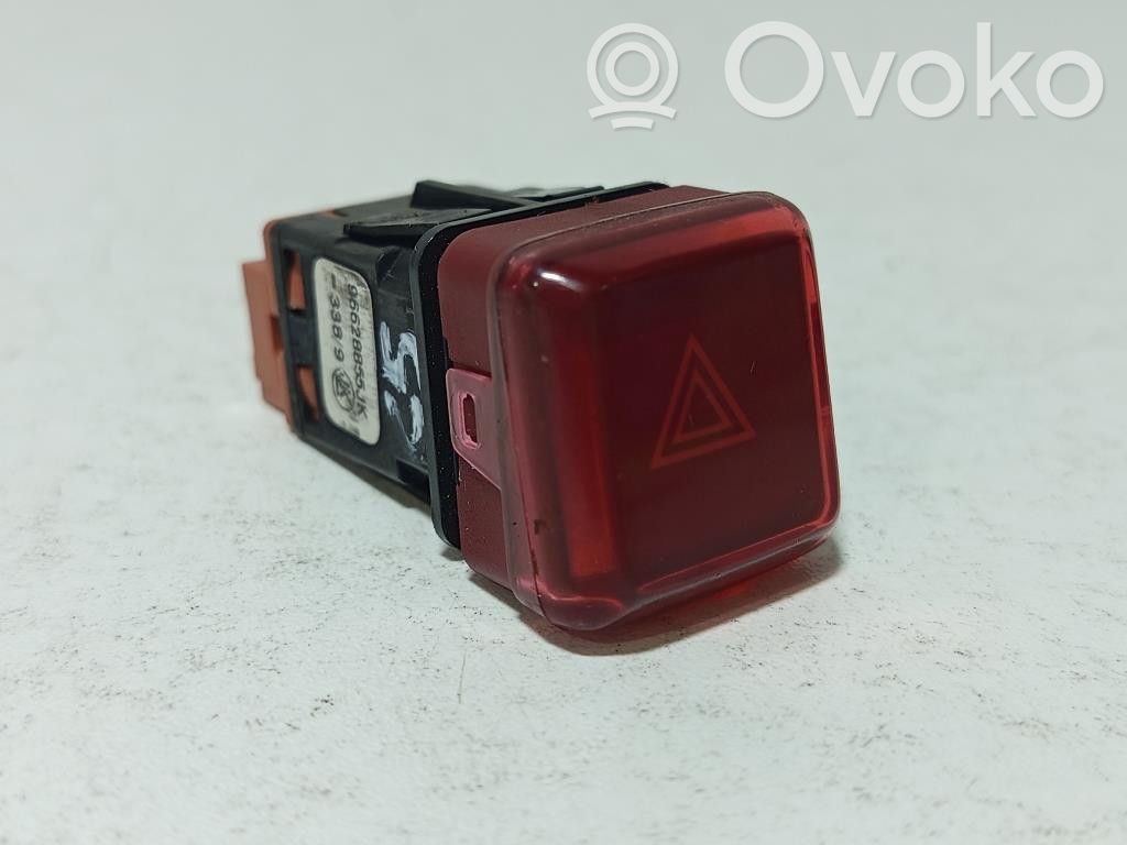 Citroen C3 Picasso Hazard light switch 