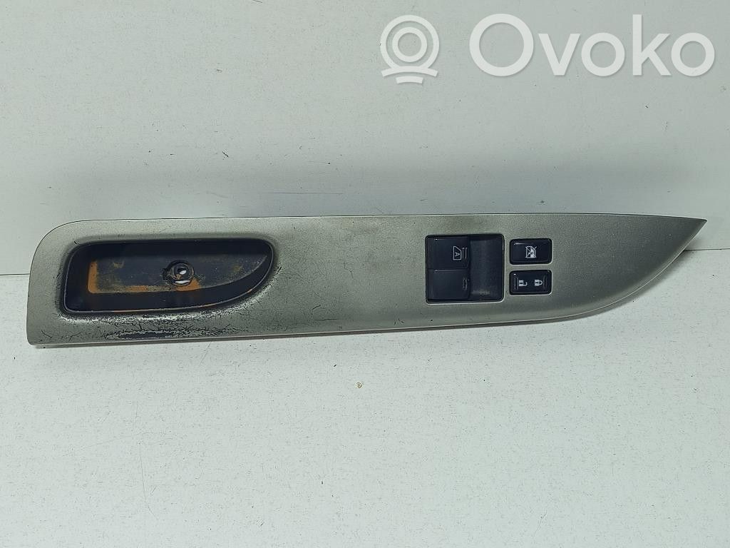 Nissan Micra Electric window control switch 