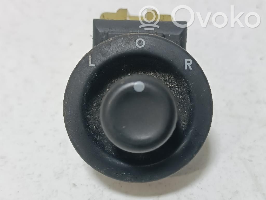 Dodge Caliber Wing mirror switch 