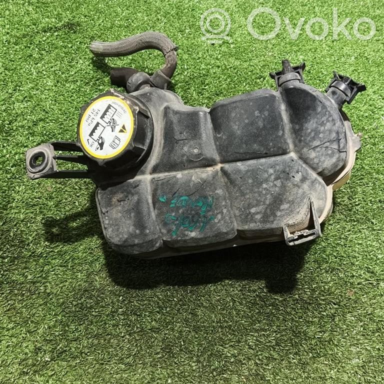Ford Mondeo MK IV Tuulilasinpesimen nestesäiliö 