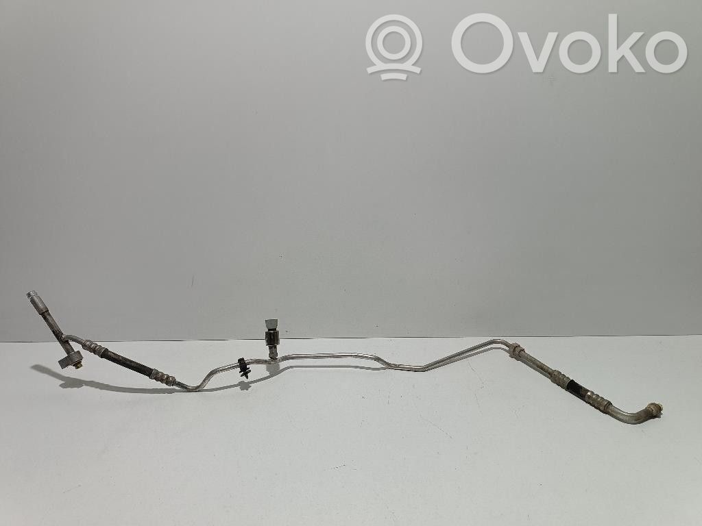 Ford Focus Ilmastointilaitteen putki (A/C) 