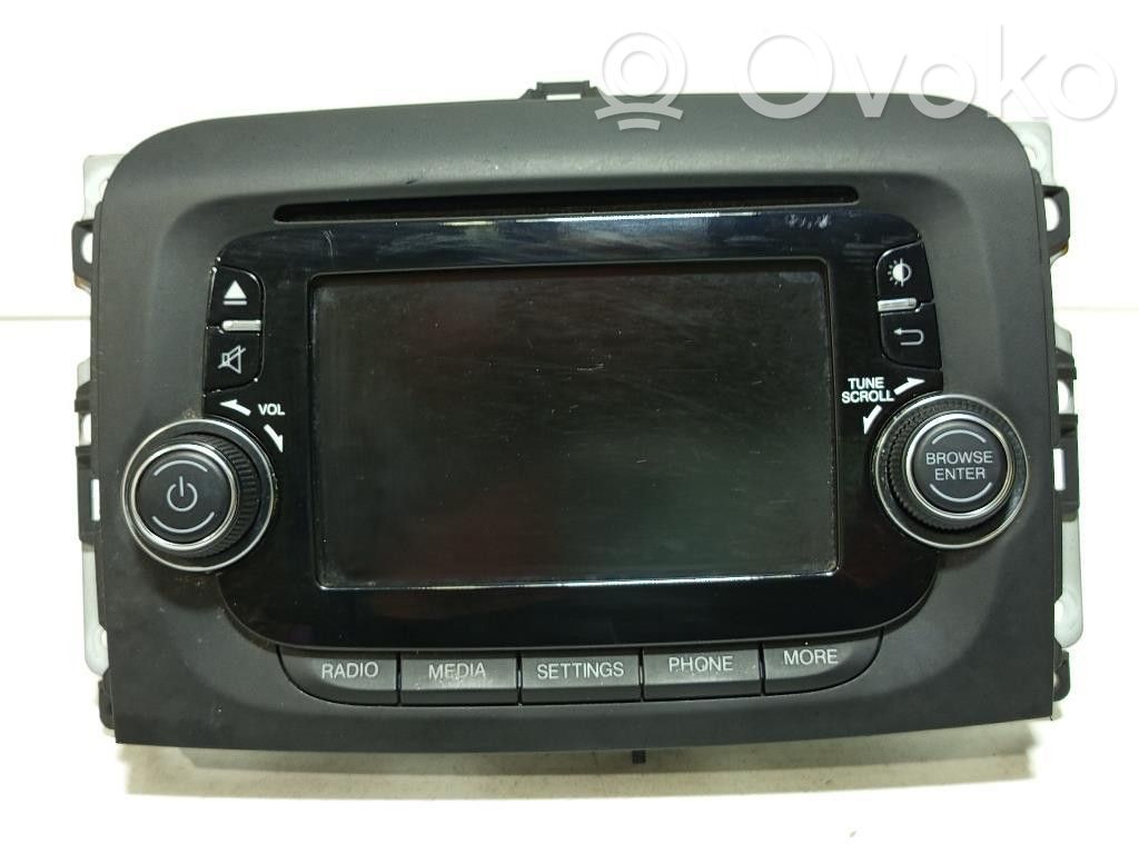 Fiat 500L Radio/CD/DVD/GPS head unit 