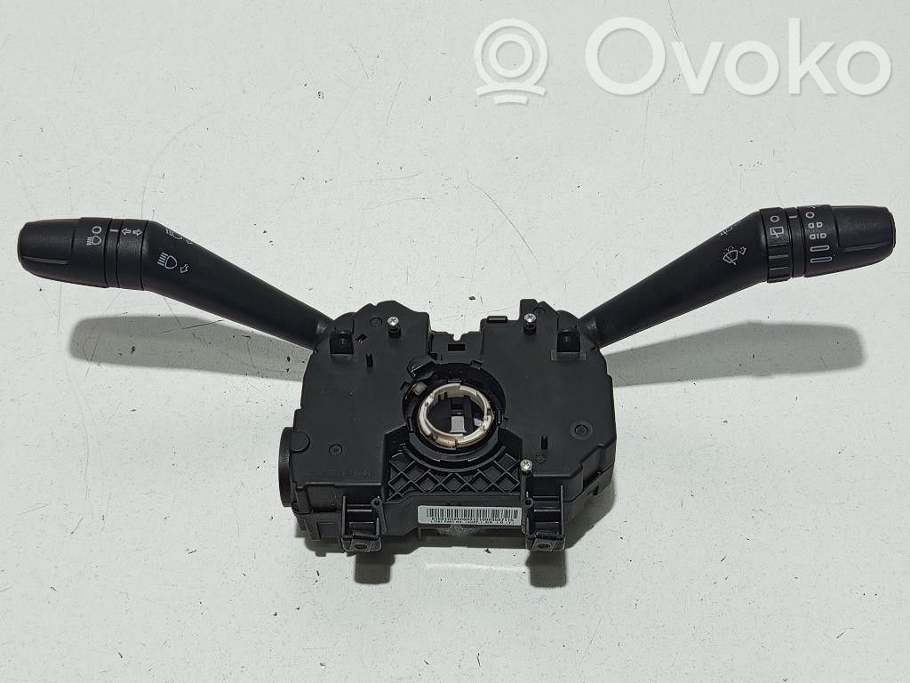 Alfa Romeo Mito Interruptor/palanca de limpiador de luz de giro 