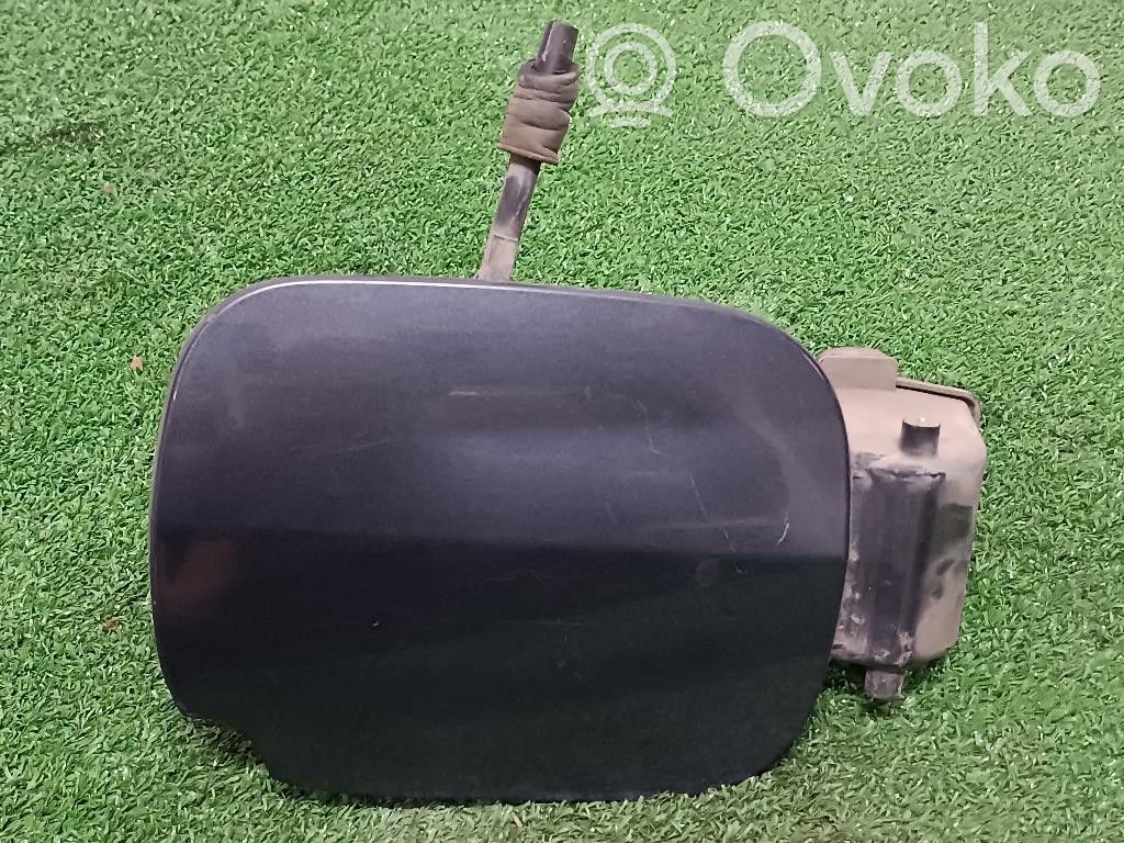 Renault Clio III Tapón del depósito de combustible 