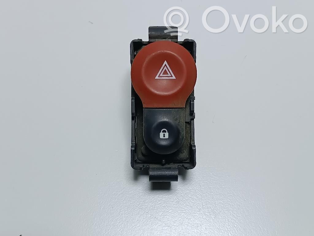 Renault Kangoo II Botón interruptor de luz de peligro 