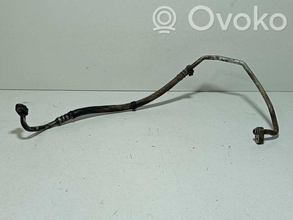 Ilmastointilaitteen putki (A/C)   223A6000