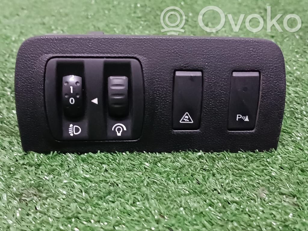 Renault Megane III Lukturu slēdzis 