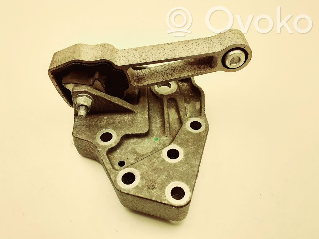Land Rover Range Rover Evoque L538 Engine mounting bracket 