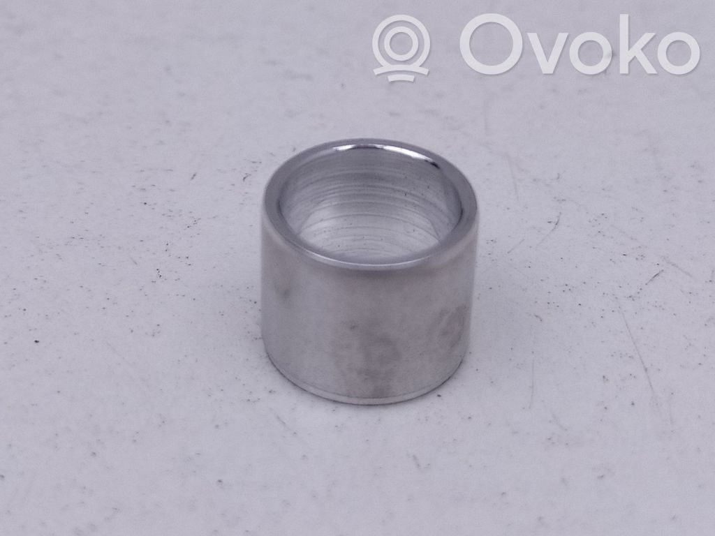Kita variklio detalė   11127529404