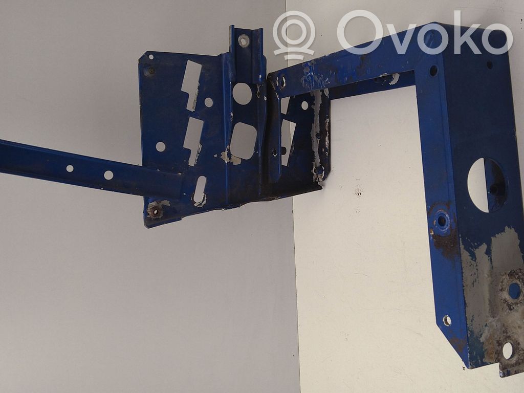 Laikiklis sparno   4D0821137AL