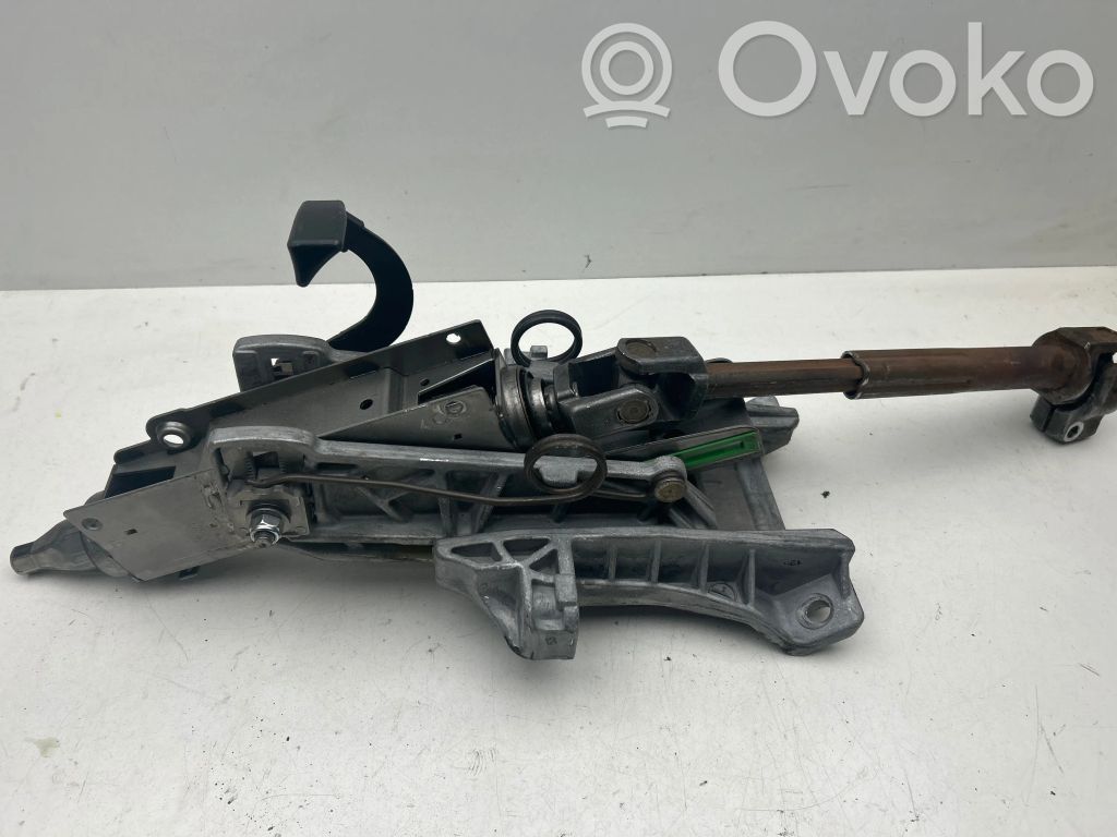 Volvo C30 Stūresrata ass 