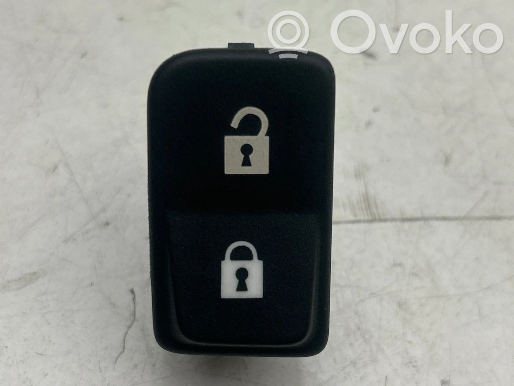 Volvo C30 Central locking switch button 