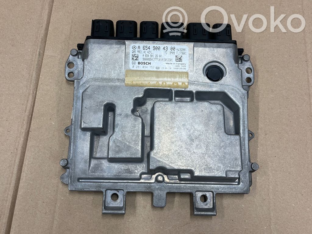 Mercedes-Benz C W205 Engine control unit/module 