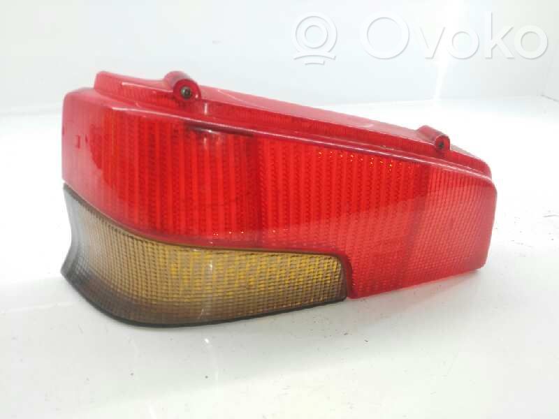 Peugeot 106 Galinis žibintas kėbule 