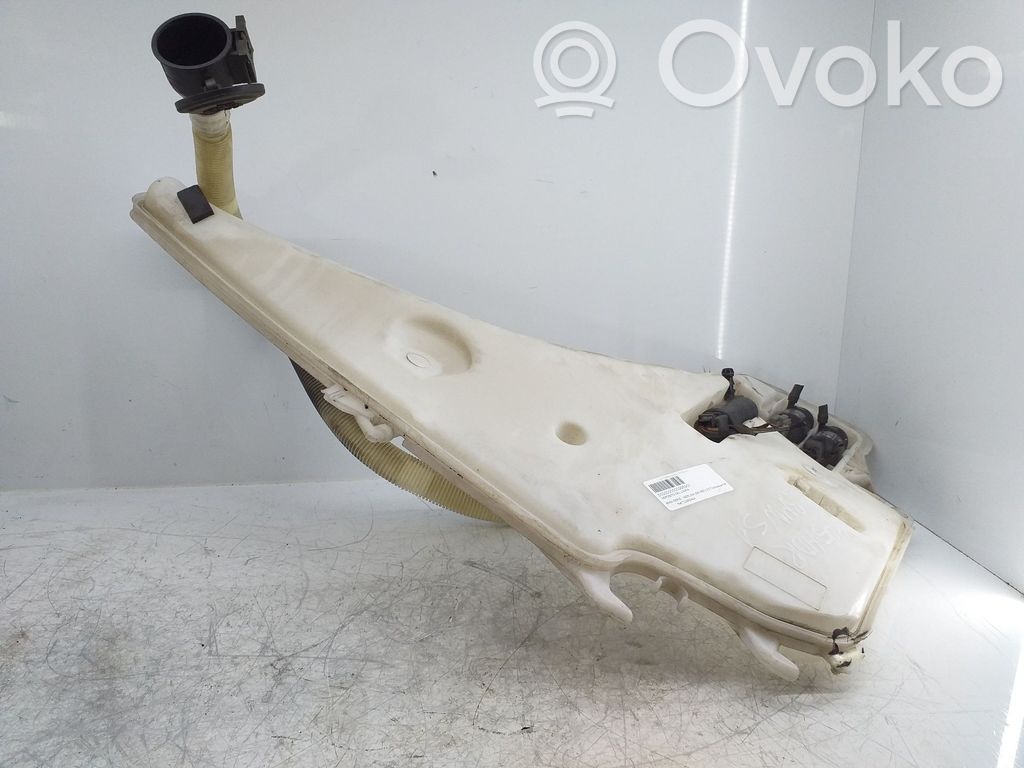 BMW 1 E81 E87 Logu šķidruma tvertne 