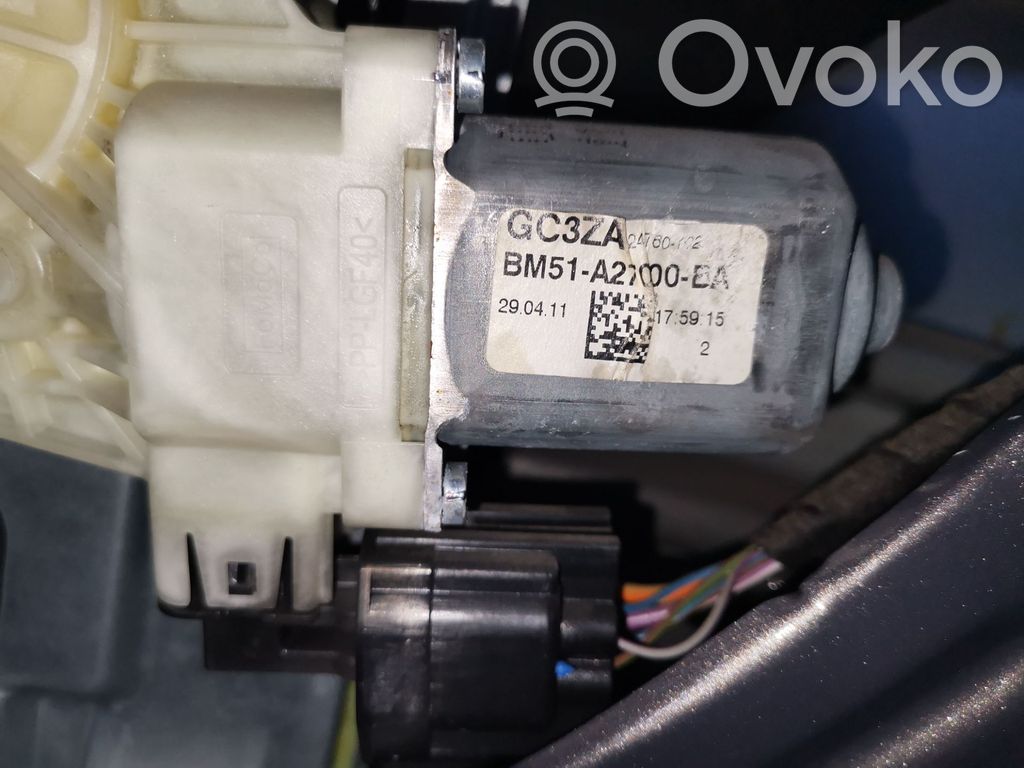 Regulador manual de la ventanilla trasera   BM51A27000BA