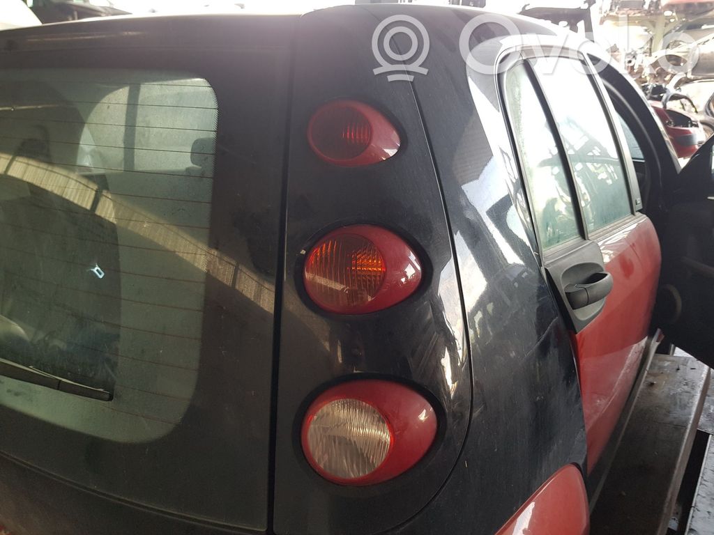 Smart ForFour I Galinis žibintas kėbule 