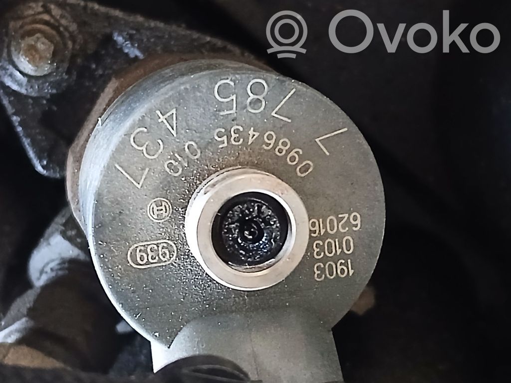 BMW 5 E39 Inyector de combustible 