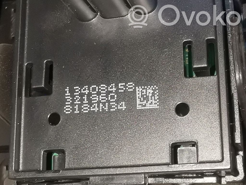 Opel Astra K Przyciski szyb 