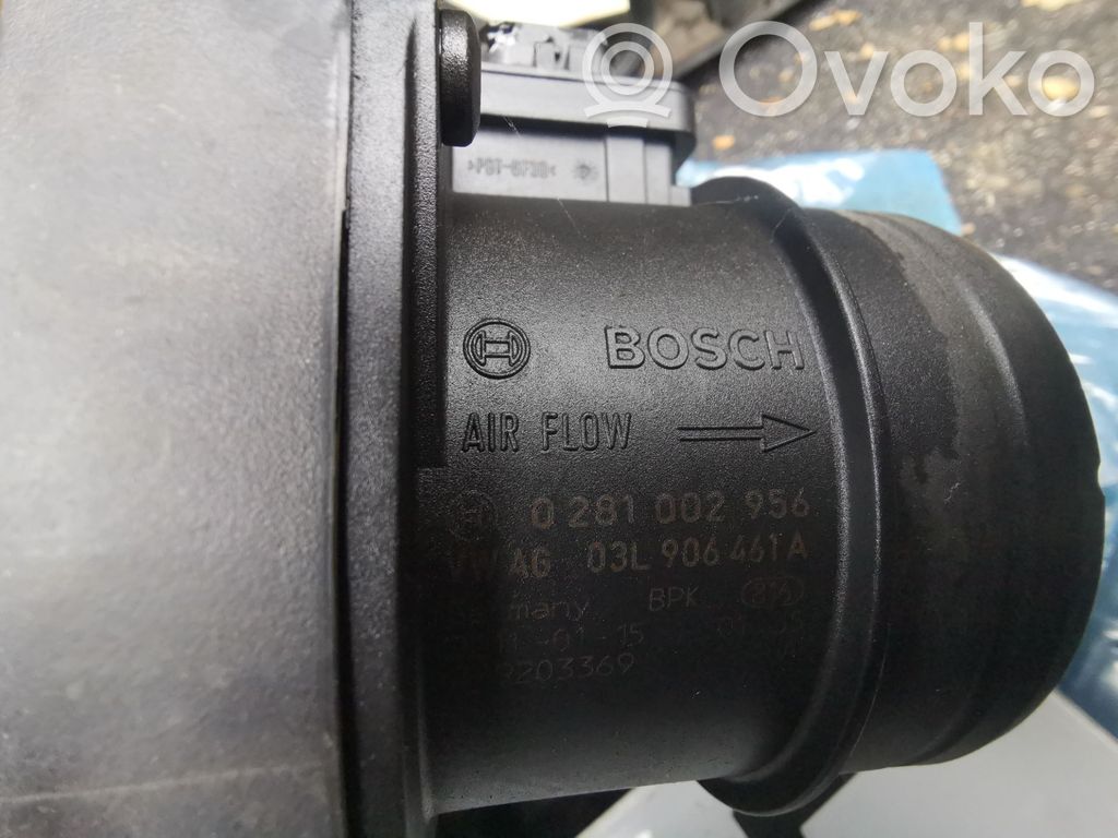 Volkswagen PASSAT B7 Przepływomierz masowy powietrza MAF