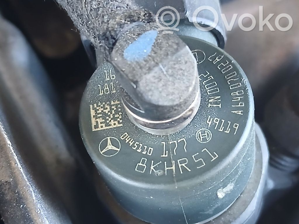 Mercedes-Benz C W203 Injector combustibil 