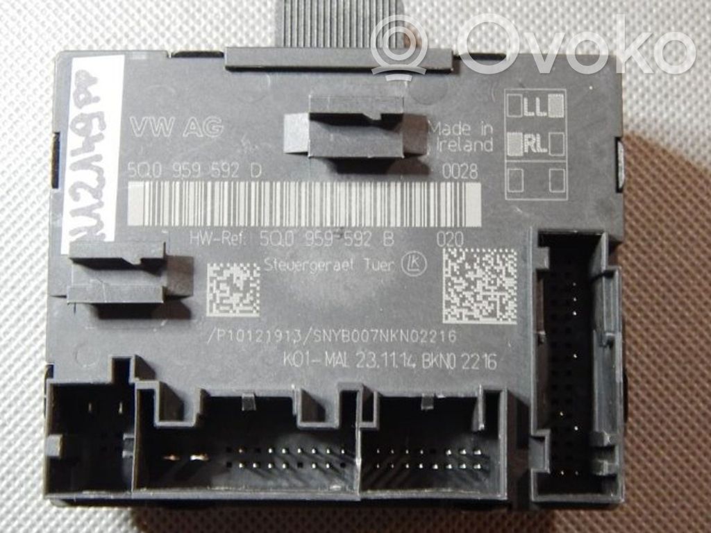 Volkswagen PASSAT B8 Door control unit/module 
