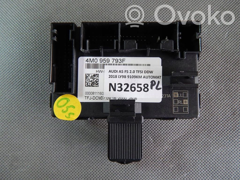 Audi A5 Unidad de control/módulo de la puerta 