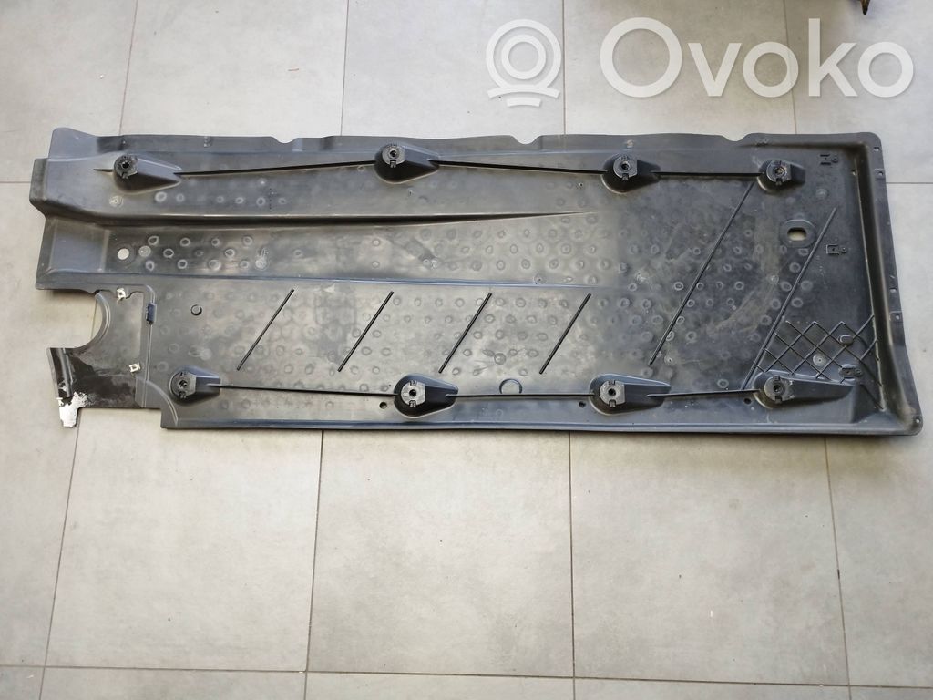 Volkswagen Scirocco Placa protectora del centro/medio 