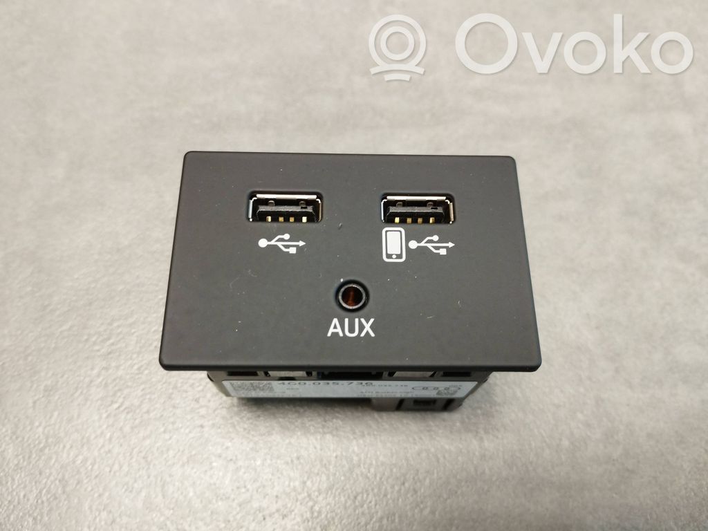 Audi A7 S7 4G Enchufe conector entrada auxiliar 