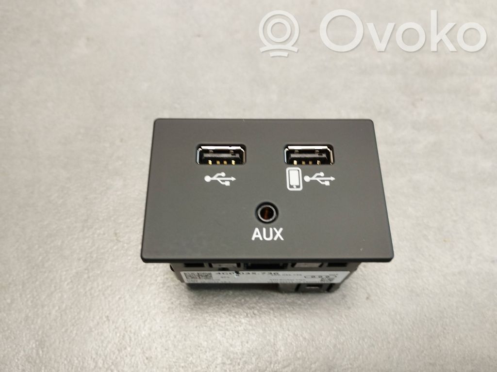 Audi A7 S7 4G Enchufe conector entrada auxiliar 