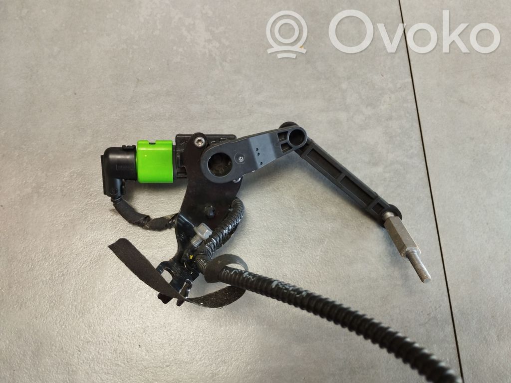 Audi A6 Allroad C8 Air suspension front height level sensor 