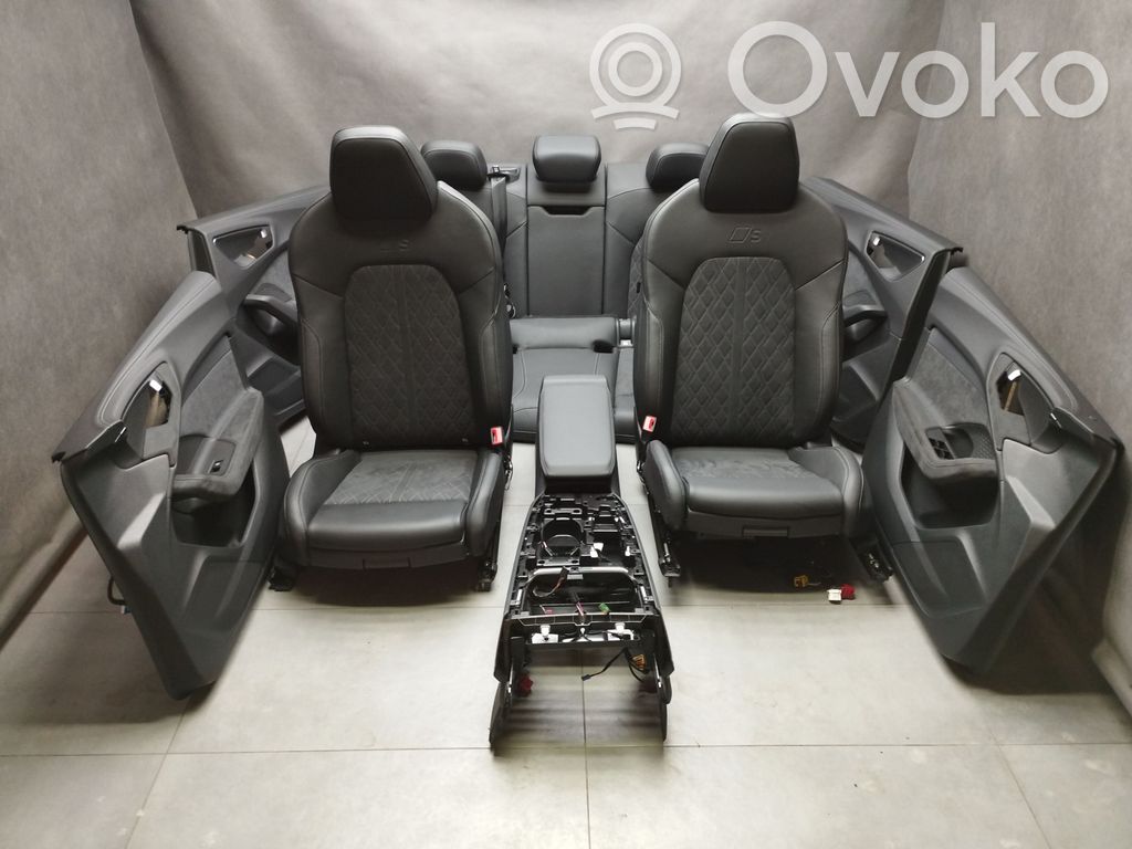 Audi A5 Комплект отделки / дверей 