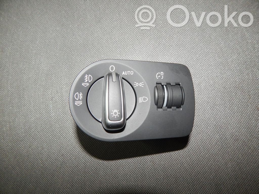 Audi Q3 8U Light switch 