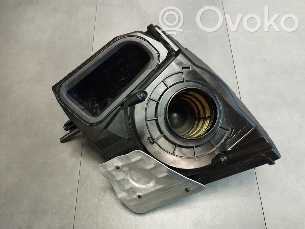 Audi A4 S4 B9 8W Luftfilterkasten 