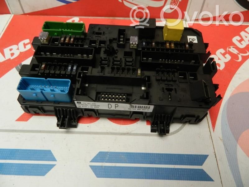 Fuse box set   13181278DP