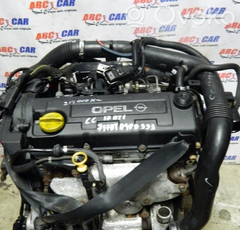 Opel Corsa C Nakrętka filtra oleju 