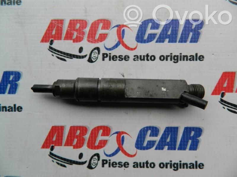 Inyector de combustible   028130201G