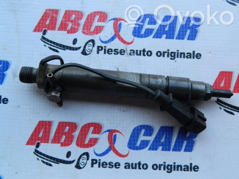 Inyector de combustible   028130201J